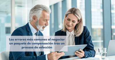 negociación de paquetes salariales y beneficios en procesos de selección de talento directivo.